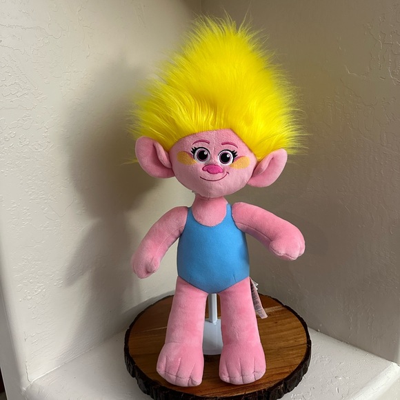 Build A Bear Workshop DreamWorks Trolls Band Together Viva Plush w/Sound… - Picture 3 of 15